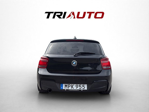 BMW 116i 5 of 5