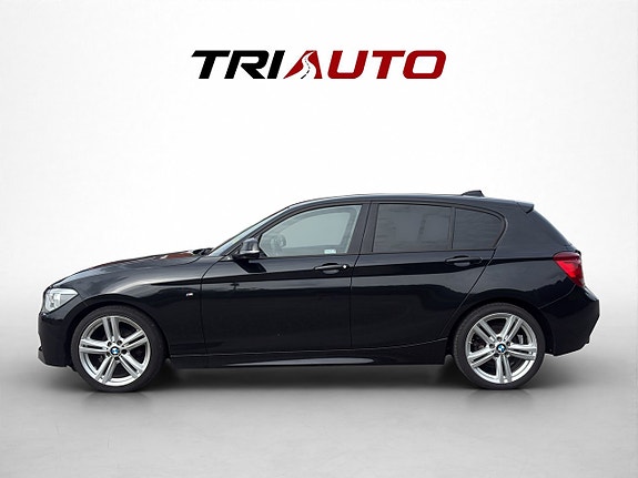 BMW 116i 3 of 5
