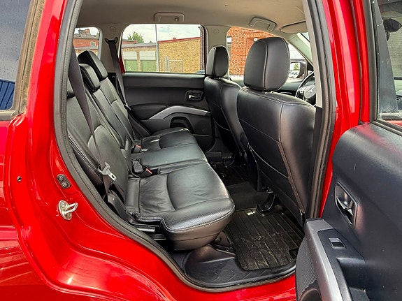 Mitsubishi Outlander 13 of 15