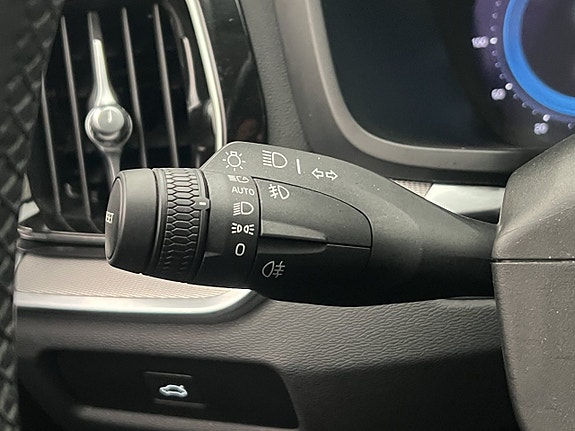 Volvo V60 Cross Country 26 of 30