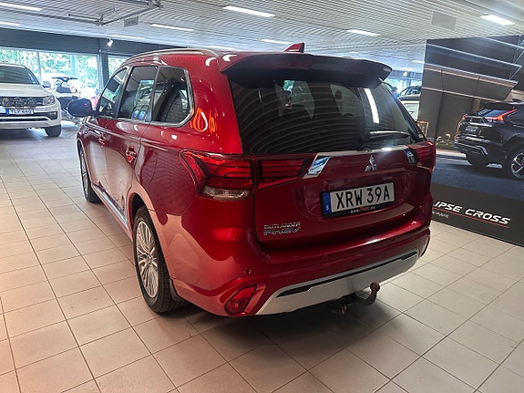 Mitsubishi Outlander 3 of 5