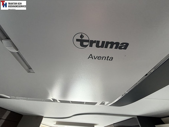 Adria ALPINA 663 UK med AC och Solceller -22 16 of 21