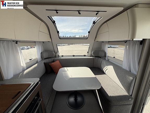 Adria ALPINA 663 UK med AC och Solceller -22 17 of 21