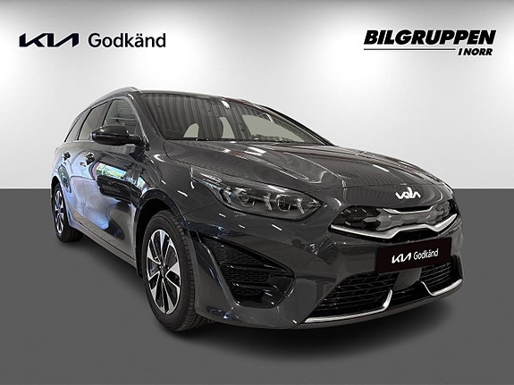 Kia Ceed 3 of 5