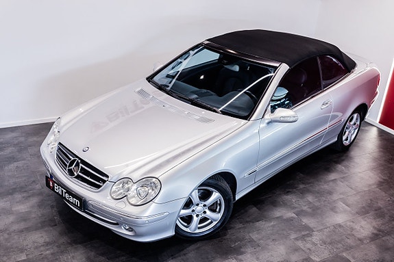 Mercedes-Benz CLK200 4 of 5