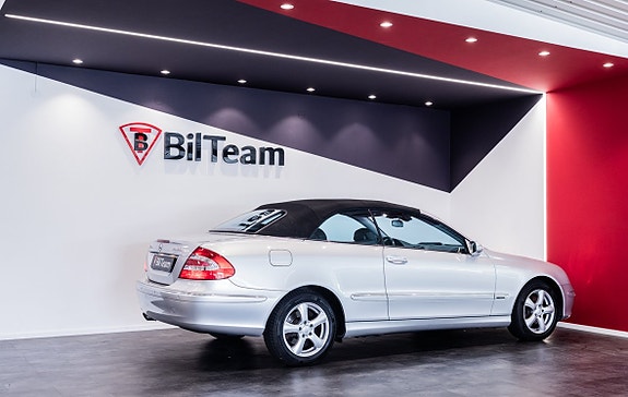 Mercedes-Benz CLK200 7 of 16
