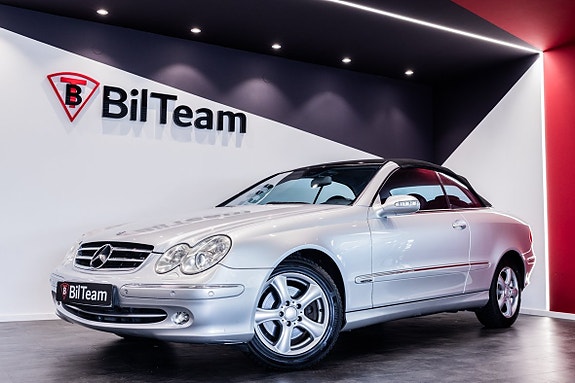 Mercedes-Benz CLK200 3 of 5