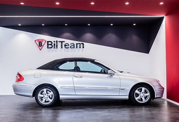Mercedes-Benz CLK200 10 of 16