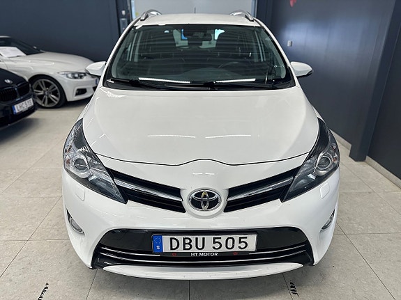 Toyota Verso 3 of 5
