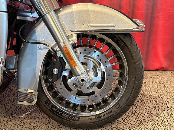 Harley-Davidson FLHTK ELECTRA GLIDE ULTRA LIMITED 5 of 5
