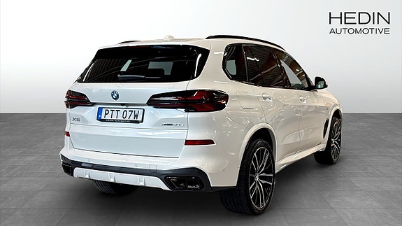 BMW X5 2 of 5