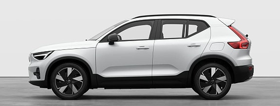 Volvo EX40 14 of 24