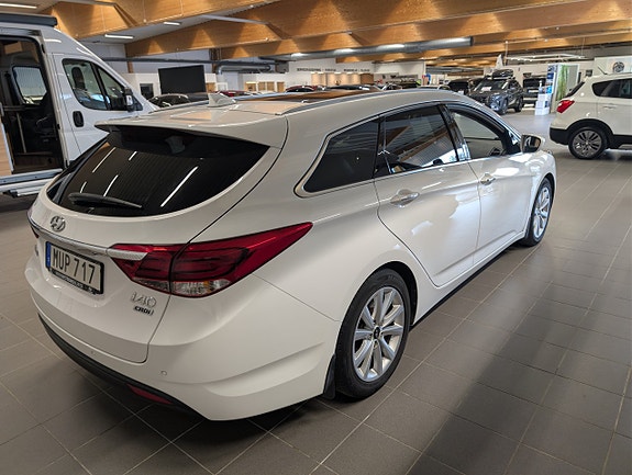 Hyundai i40 4 of 13
