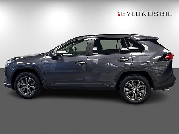 Toyota RAV4 4 of 5