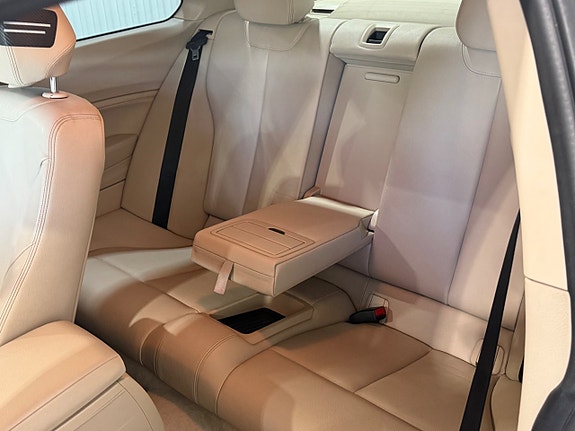BMW 228i 16 of 17