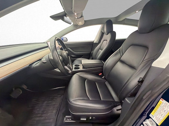 Tesla Model 3 12 of 30