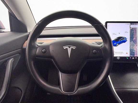 Tesla Model 3 14 of 30