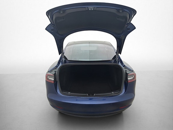 Tesla Model 3 29 of 30