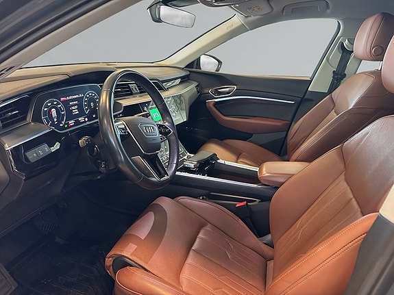 Audi Q8 9 of 9