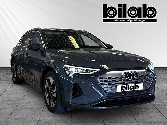 Audi Q8 2 of 9