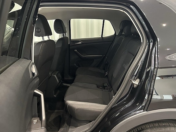 Volkswagen T-Cross 7 of 14