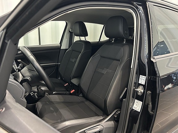 Volkswagen T-Cross 6 of 14
