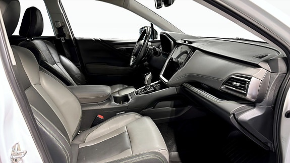 Subaru Outback 3 of 5