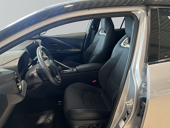 Toyota C-HR 12 of 23