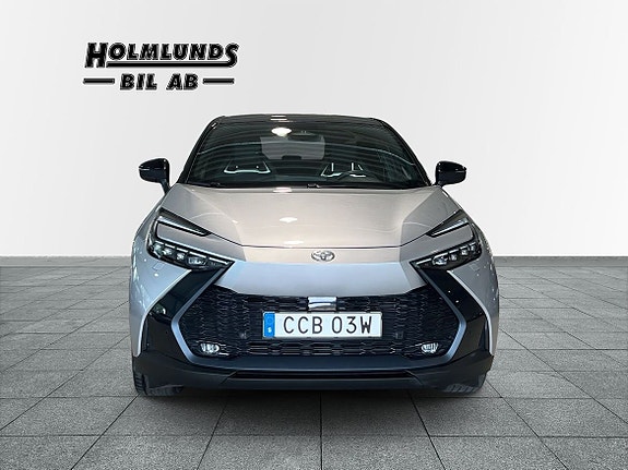 Toyota C-HR 5 of 23