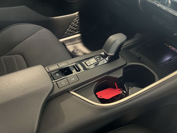 Toyota C-HR 21 of 23