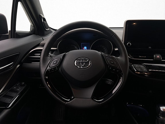 Toyota C-HR 10 of 29