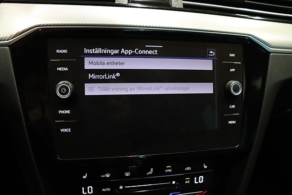 Volkswagen Passat 20 of 27