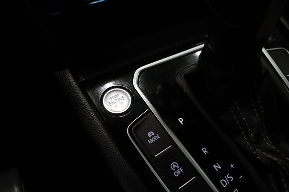 Volkswagen Passat 24 of 27