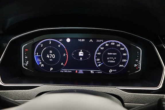 Volkswagen Passat 25 of 27