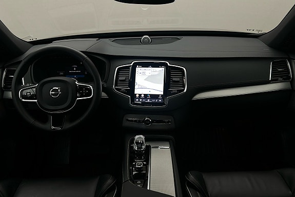 Volvo XC90 6 of 30