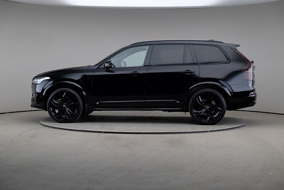 Volvo XC90 4 of 5