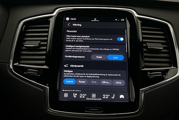 Volvo XC90 29 of 30