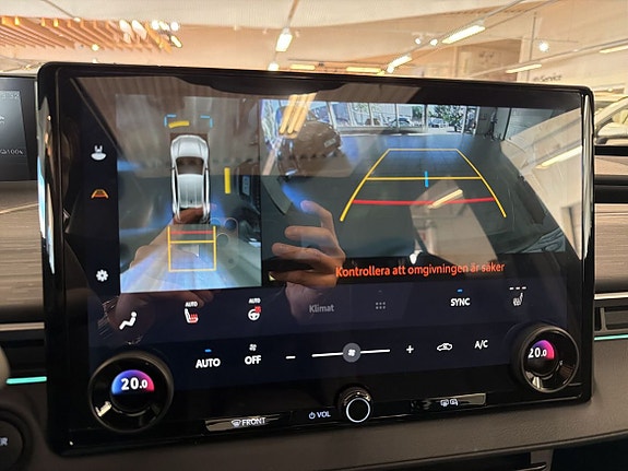 Toyota C-HR+ 16 of 18
