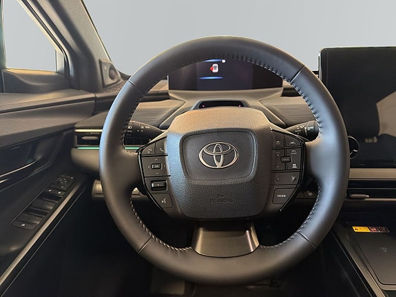 Toyota C-HR+ 9 of 18