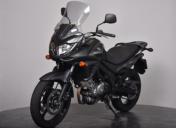 Suzuki DL650A / Ny servad/ Bytt framdäck 3 of 5