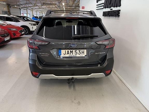 Subaru Outback 4 of 5