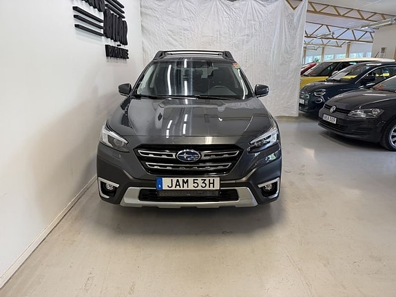 Subaru Outback 2 of 5