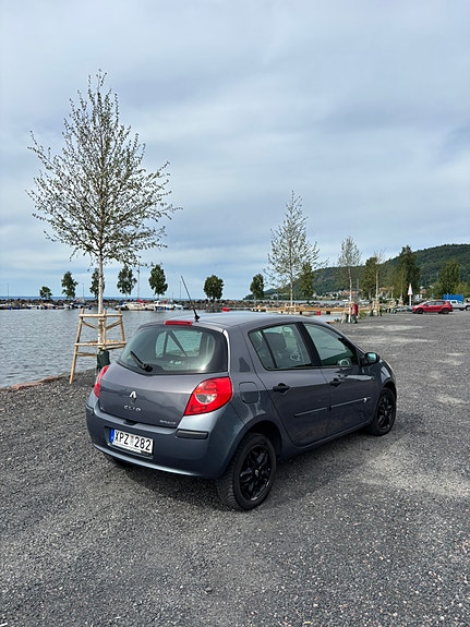 Renault Clio 3 of 7