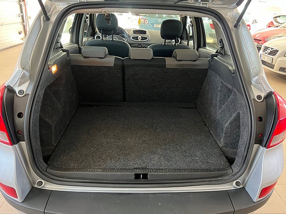 Renault Clio 11 of 13
