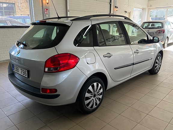 Renault Clio 7 of 13