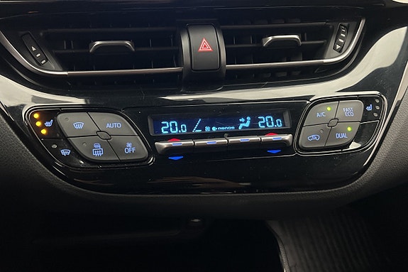 Toyota C-HR 21 of 30