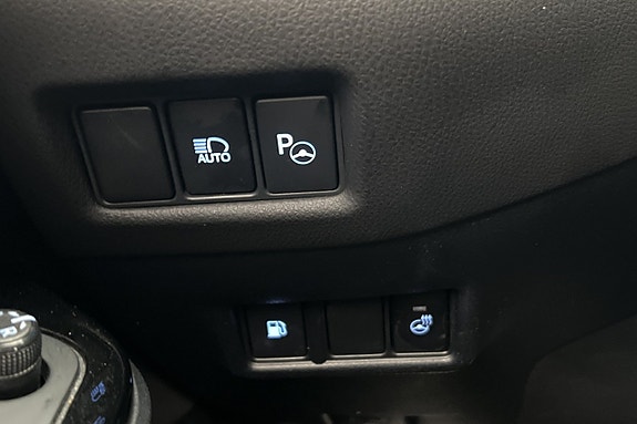 Toyota C-HR 13 of 30
