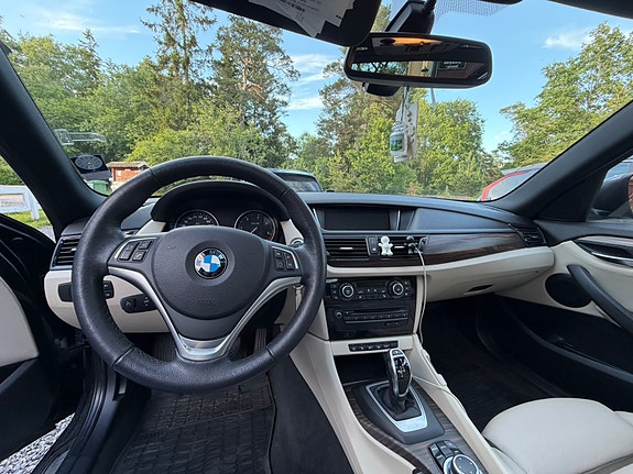 BMW X1 7 of 8