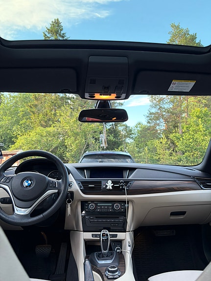 BMW X1 8 of 8