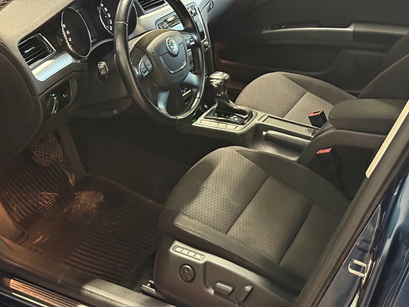Skoda Superb 16 of 18